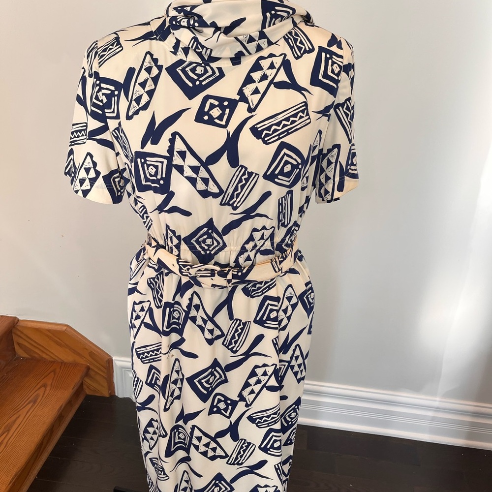 Bellino Clothing Navy and Cream Geometric Dress